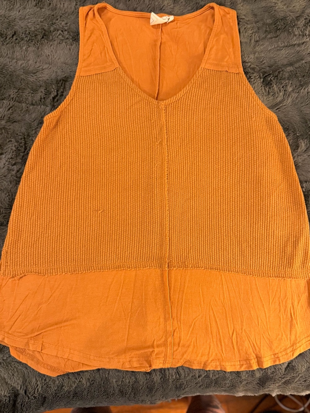 Buckle Yellow Knit-Panel V-Neck Tank